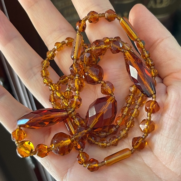 1950s honey amber glass necklace - Picture 6 of 7